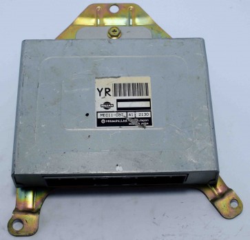 Nissan MEC11-087 A1 2130 Engine Control Unit Brain Box