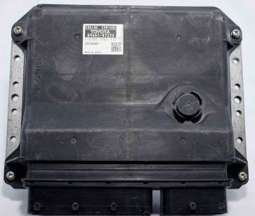 Toyota Engine Control Unit 89661-47270  275300-7383 12v
