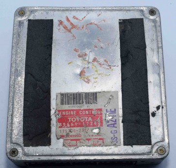 Toyota MR2 MK2 REV2 Engine Control Unit 89661-17290 3S-G A241E A/T
