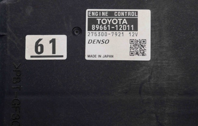 Toyota Engine Control Unit 89661-12D11 275300-7921 12v 61