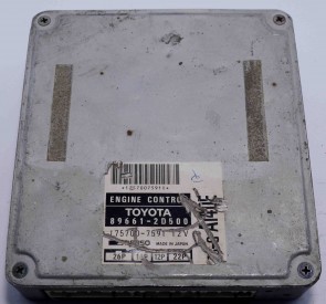 Toyota Engine Control Unit 89661-2D500 3S-G