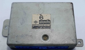 Nissan Elgrand A/T Engine Control Unit A58-000 Y07 31036 VF201
