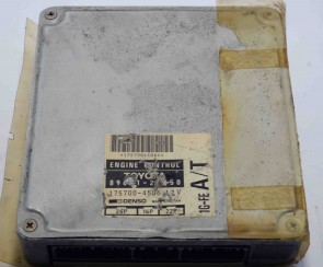 Toyota Engine Control Unit 89661-22450 - Brain Box 1G-FE A/T