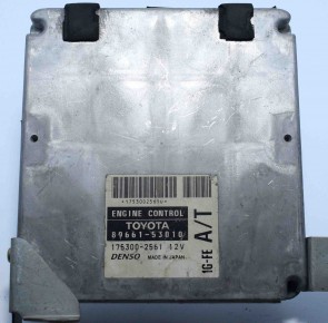 Toyota Lexus IS200 (1999-2005) 1G-FE A/T - Engine Control Unit 89661-53010