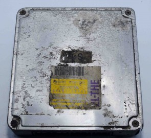 Toyota Engine Control Unit 89661-30442 - 2L-THE