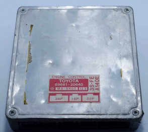Toyota Corona EXIV E-ST182 Engine Control Unit 89661-20640 - 3S-FE A140E