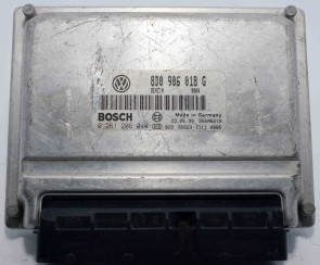 A71 Audi / Volkswagen Engine Control Unit 8D0906018G - 0261206044