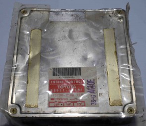 Toyota Engine Control Unit 89661-32691 - A140E 3S-G 12v ECU OEM JDM Used